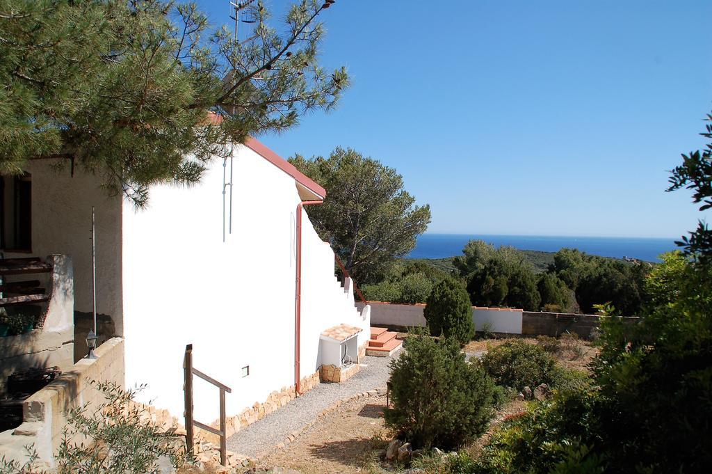 Apartments Casa Vacanze Porto Pino Buitenkant foto